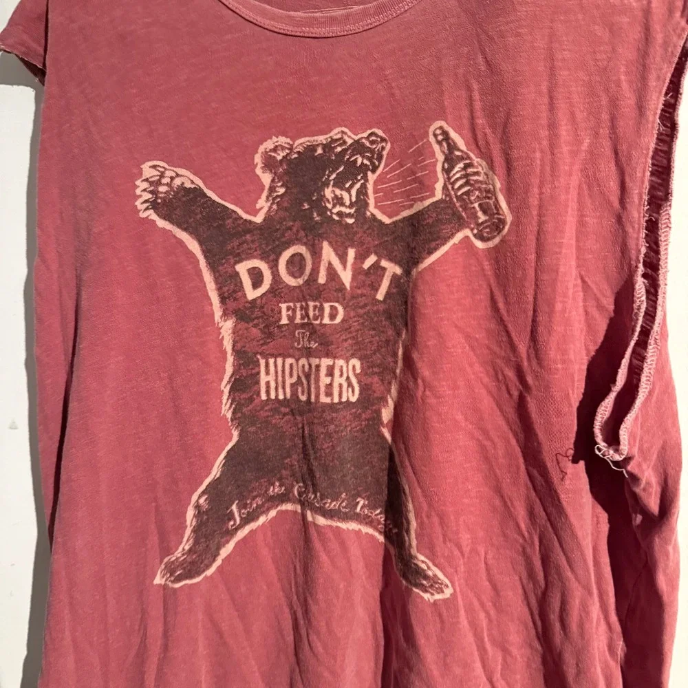 Lucky Brand Graphic Dont Feed The Hipster Mens Medium 100% Cotton Sleeveless - Picture 2 of 4